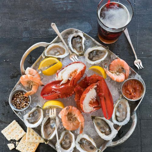 Lobster-Trap-Seafood-Platter-on-ice