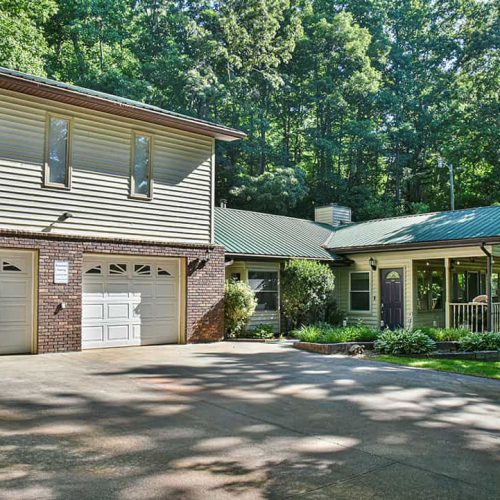 Pinners-Cove-Compound-