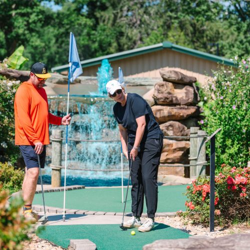 couple putting